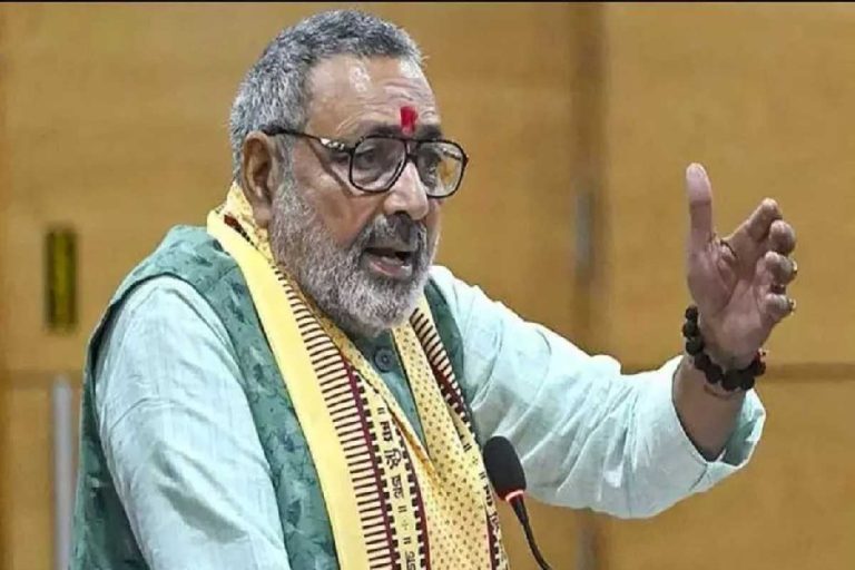 राहुल गांधी पर गिरिराज सिंह पर कसा तंज, कहा- वो सेना के शौर्य के विरोधी हैं