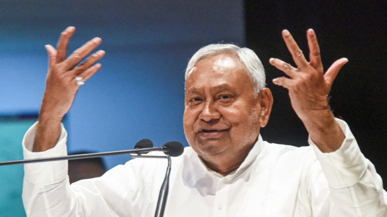 नीतीश कैबिनेट में 25 ऐजेंडे पर लगी मुहर, आंगनबाड़ी सेविका-सहायिका के मानदेय में वृद्धि, सरकारी कर्मियों को भी मिलेगी राहत