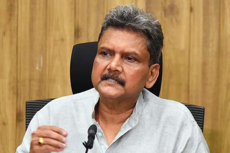 पटना में BPSC TRE-4 को लेकर बवाल पर शिक्षा मंत्री ने तोड़ी चुप्पी, जानें क्या कहा