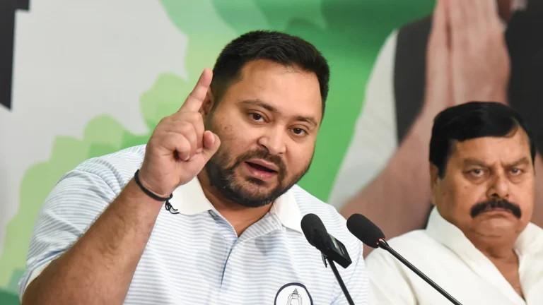 तेजस्वी यादव का नीतीश सरकार पर हमला, कहा – केस को CBI को सौंपने का निर्णय लेकर फिर…