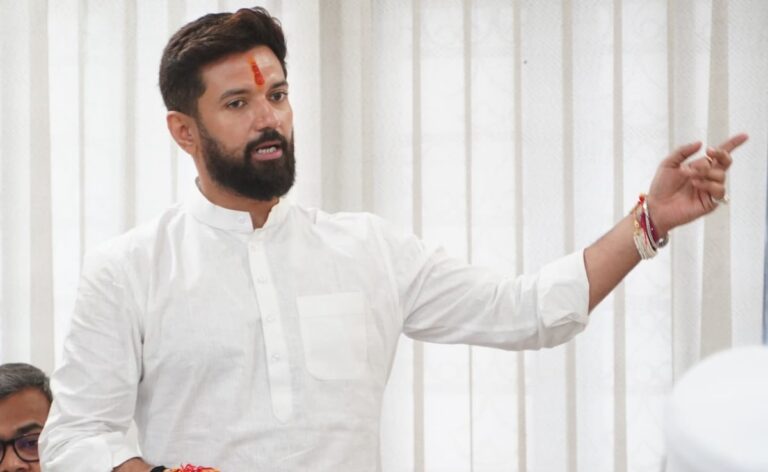 क्या NDA के साथ आएंगे तेज प्रताप यादव? चिराग पासवान ने कर दिया क्लियर