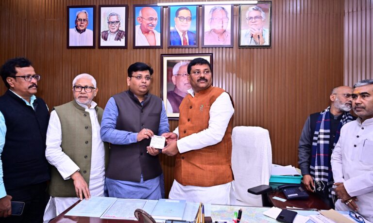 CPI के 4 बार MLC रहे केदारनाथ पांडे के बेटे JDU में शामिल, लड़ सकते हैं चुनाव