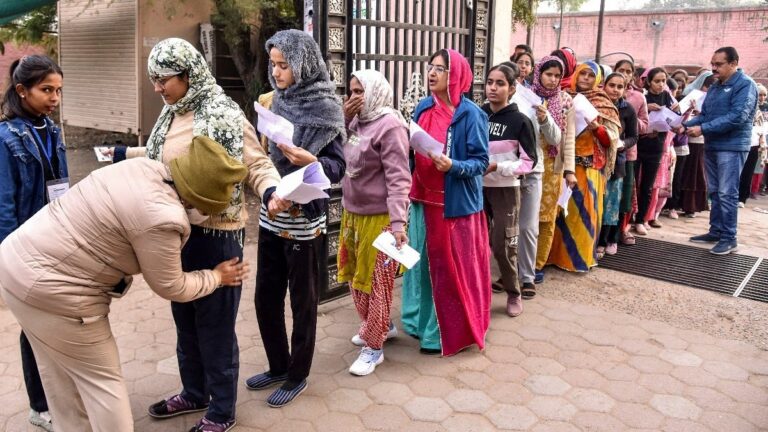 बिहार बोर्ड 12वीं एग्जाम आज से शुरू, इन बातों का रखें ध्यान, ह़ॉल में न करें ये गलती  