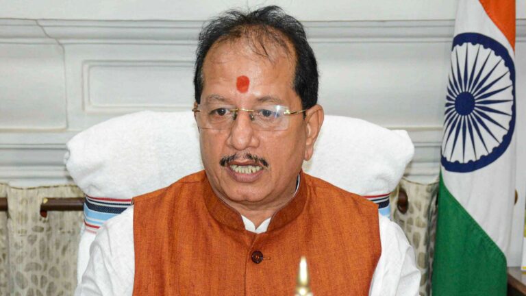 विजय सिन्हा का बड़ा फैसला, CO होंगे प्रोमोट, DCLR को मिलेंगे 50 हजार रुपये इनाम