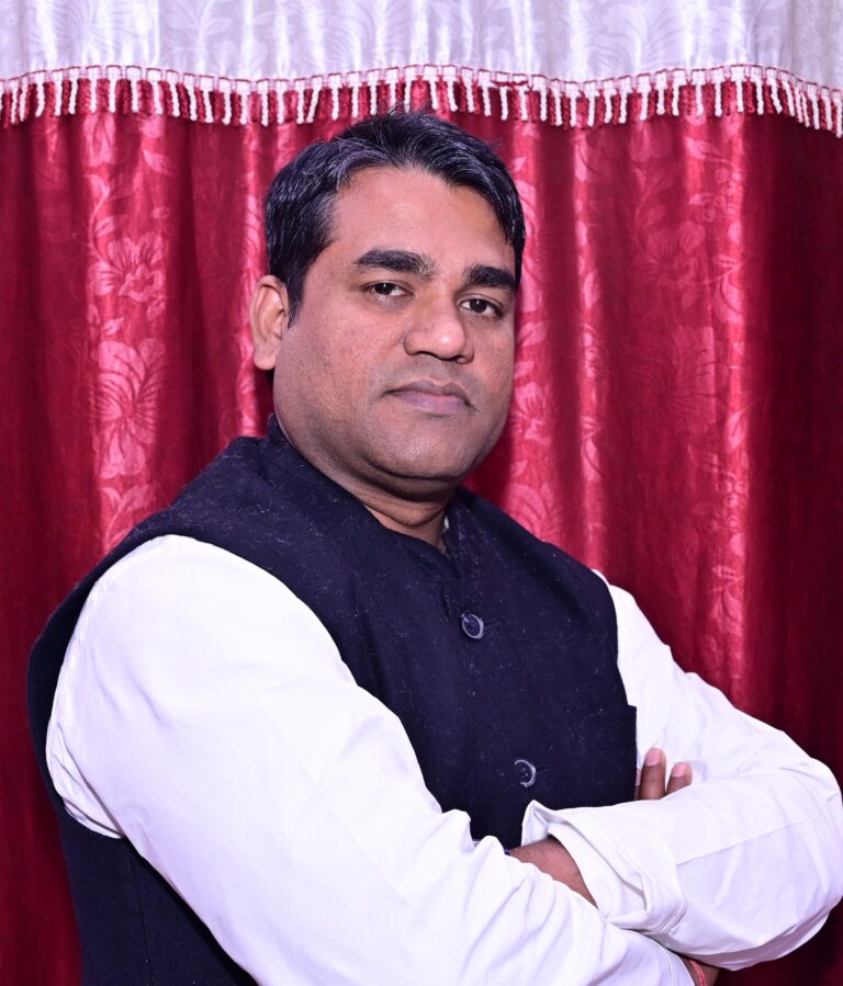 जेडीयू प्रवक्ता मनीष यादव का तेजस्वी यादव पर तंज, कहा – जब सदन में रहते ही नहीं हैं तो नेता प्रतिपक्ष का दायित्व छोड़ क्यों नहीं देते?